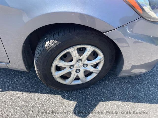 2014 Hyundai Accent 25