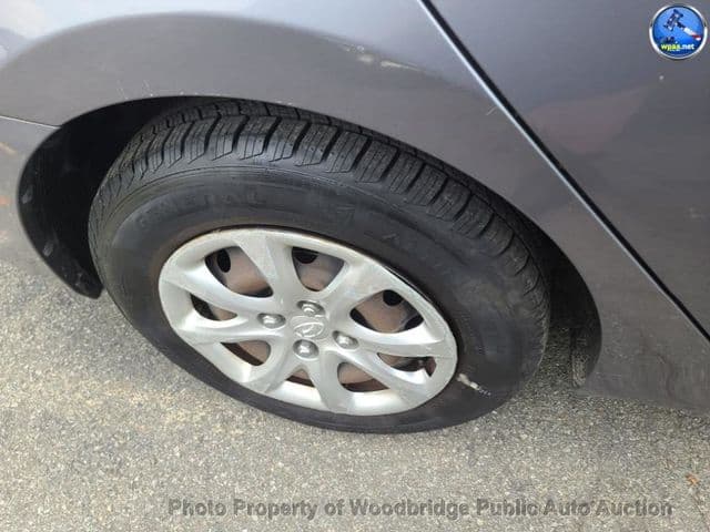 2014 Hyundai Accent 7