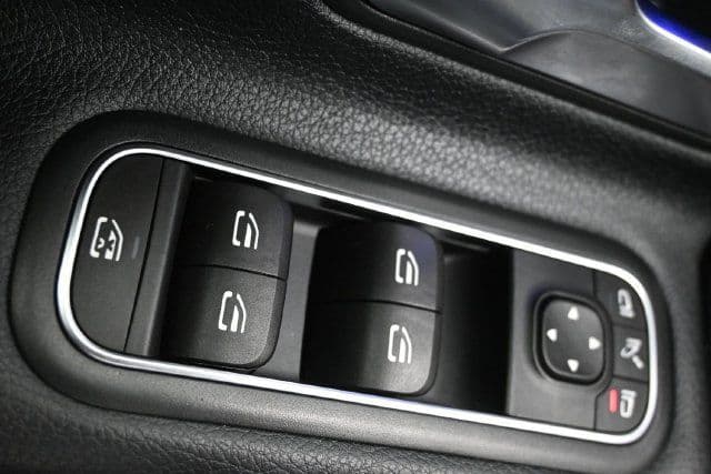 2020 Mercedes-Benz CLA 14