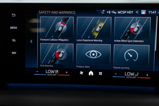2026 BMW 2 Series 28