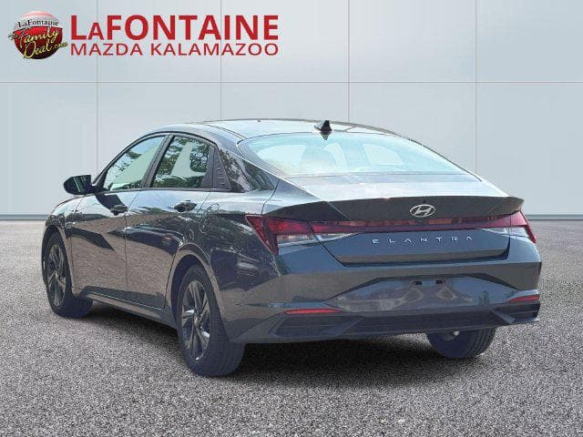 2021 Hyundai Elantra 6