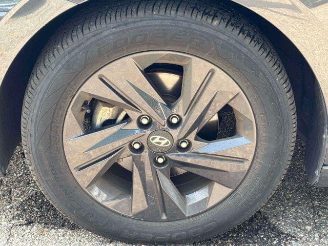 2021 Hyundai Elantra 7