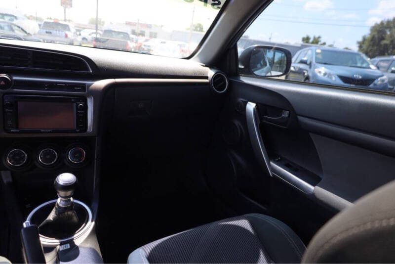 2014 Scion tC 14