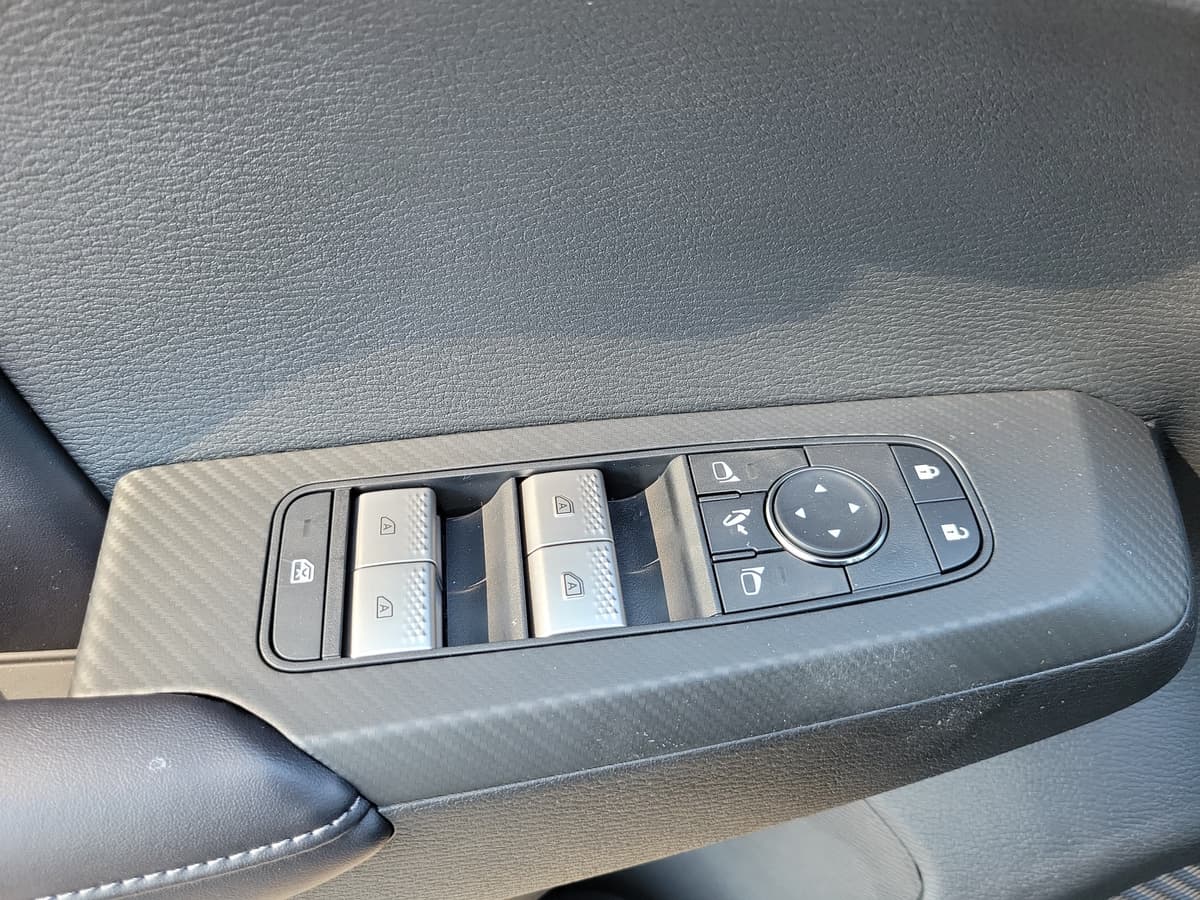 2026 Nissan Rogue Plug-In Hybrid 17