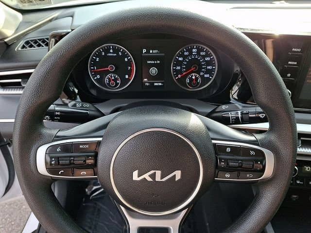 2024 Kia K5 18