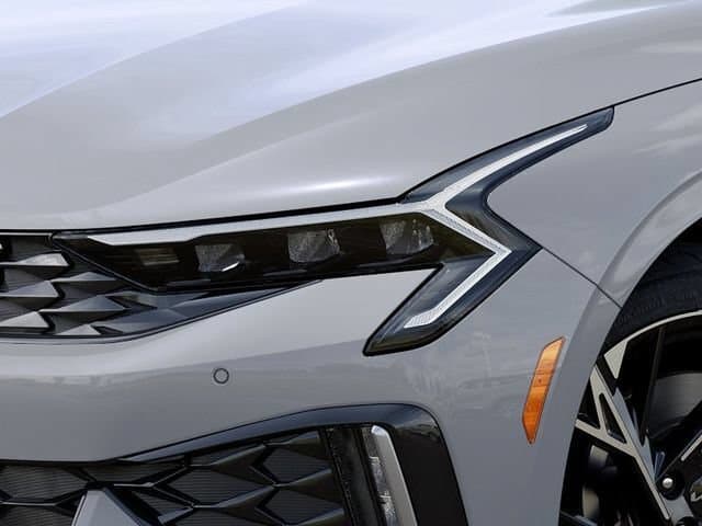 2026 Kia K5 10