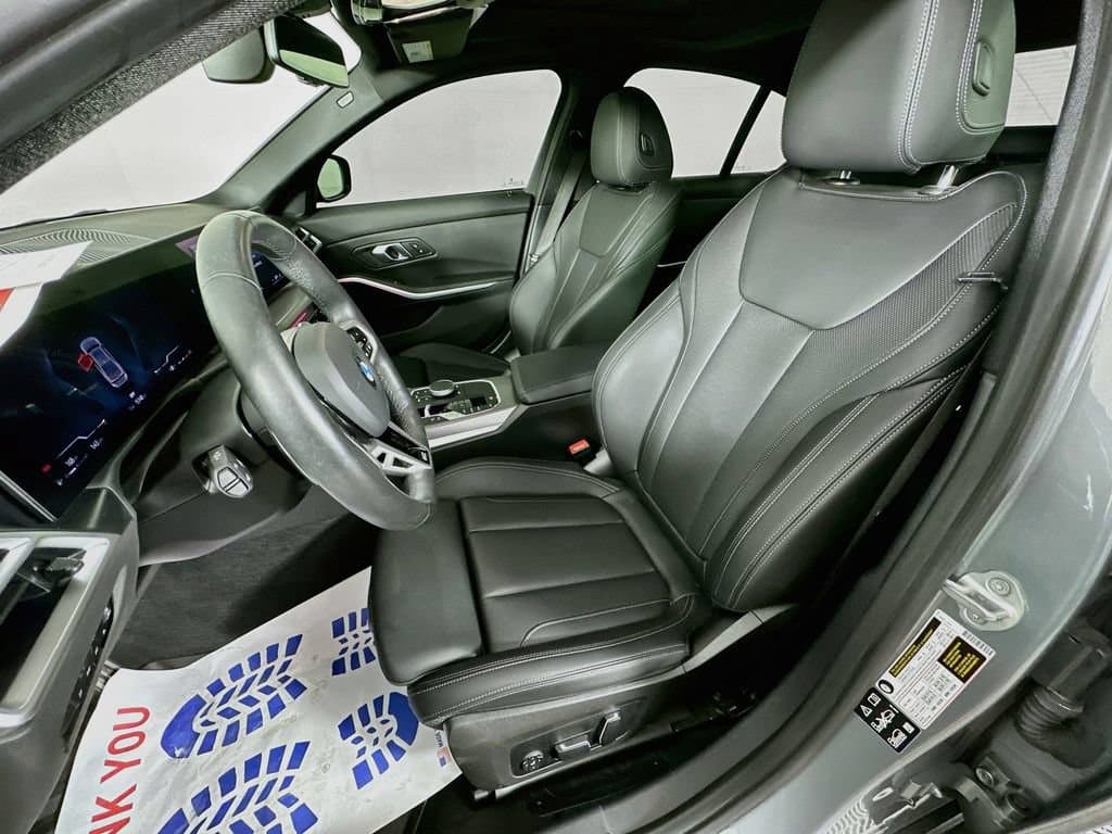 2025 BMW 3 Series 29