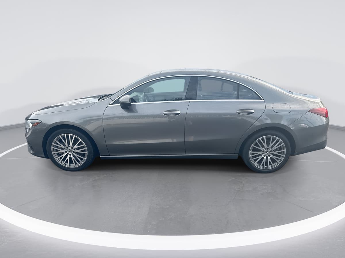 2025 Mercedes-Benz CLA 8