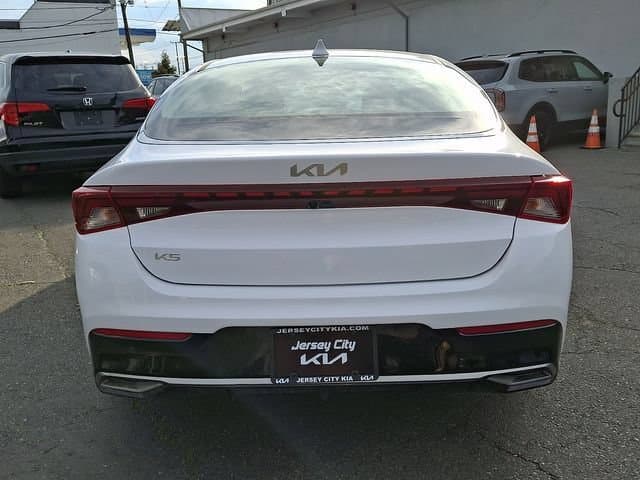 2024 Kia K5 5