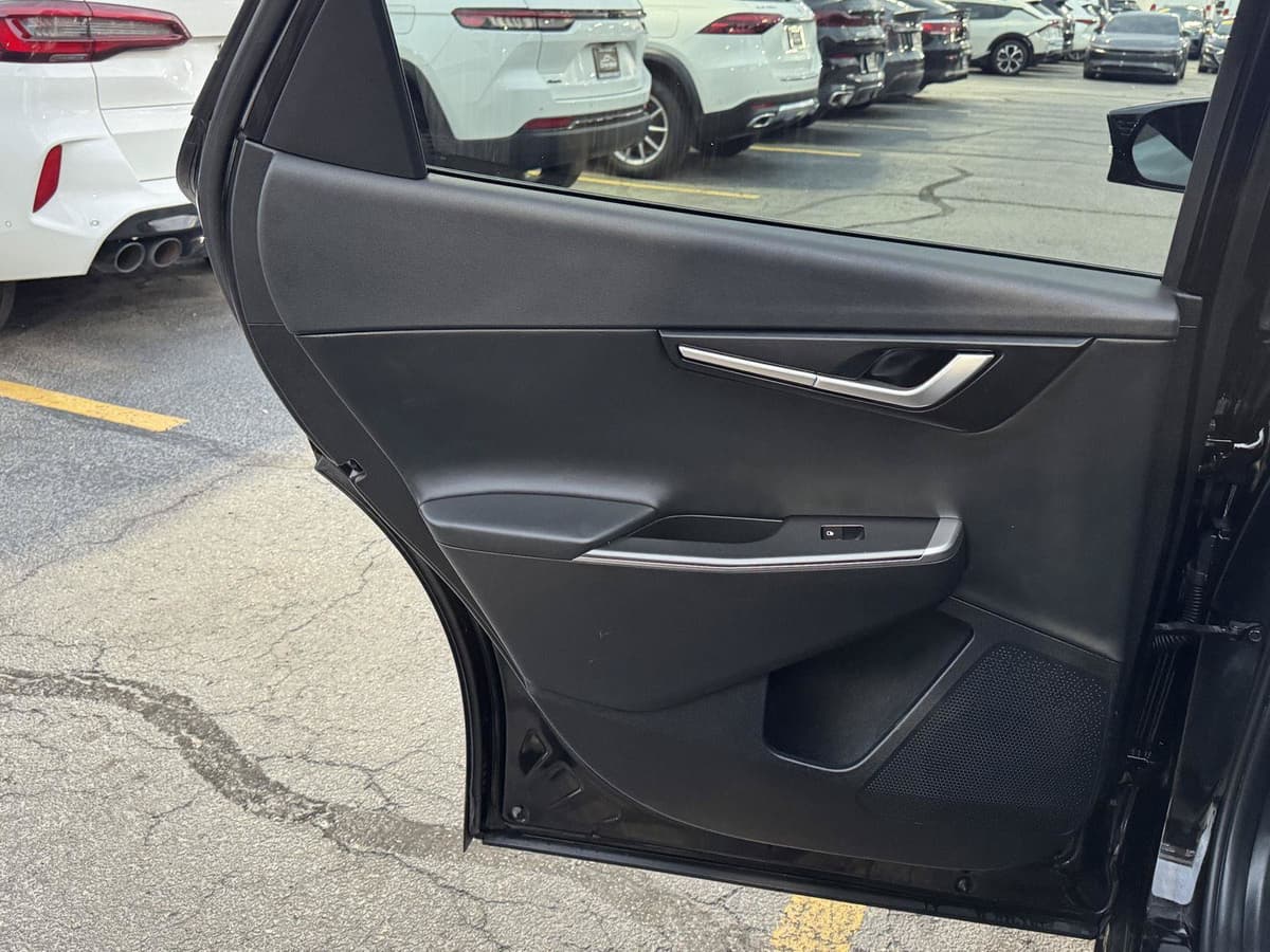 2024 Kia EV6 32