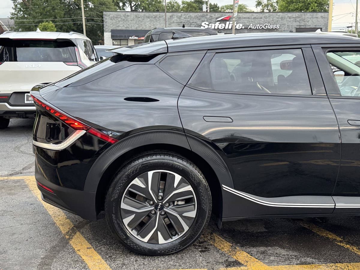 2024 Kia EV6 14