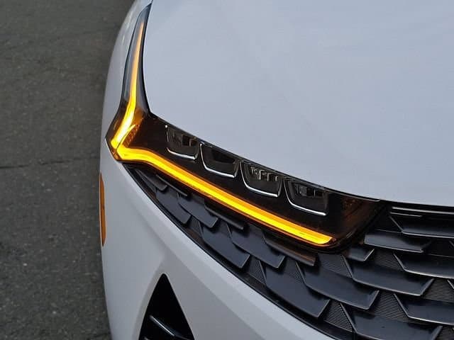 2024 Kia K5 9