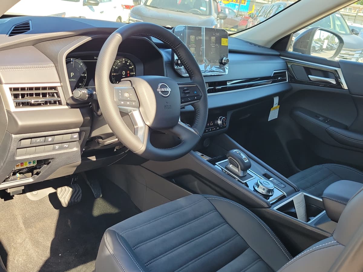 2026 Nissan Rogue Plug-In Hybrid 7