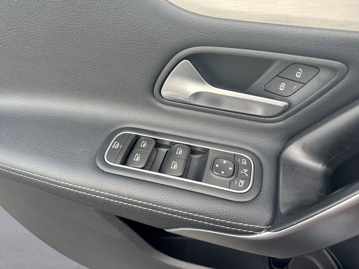 2025 Mercedes-Benz CLA 23