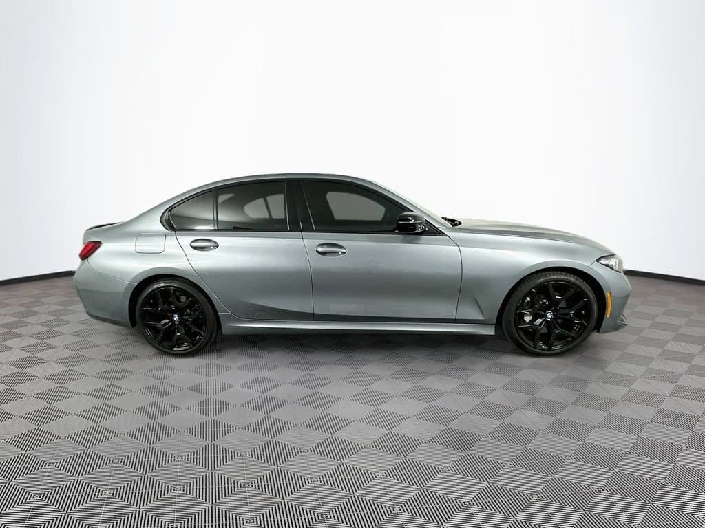2025 BMW 3 Series 11
