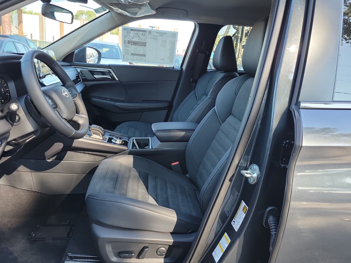 2026 Nissan Rogue Plug-In Hybrid 12