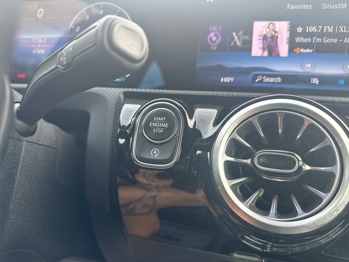 2025 Mercedes-Benz CLA 27