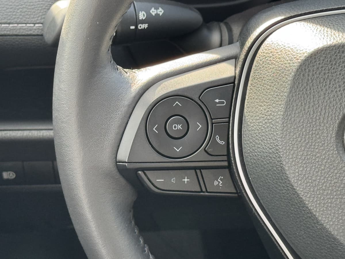 2025 Toyota RAV4 9