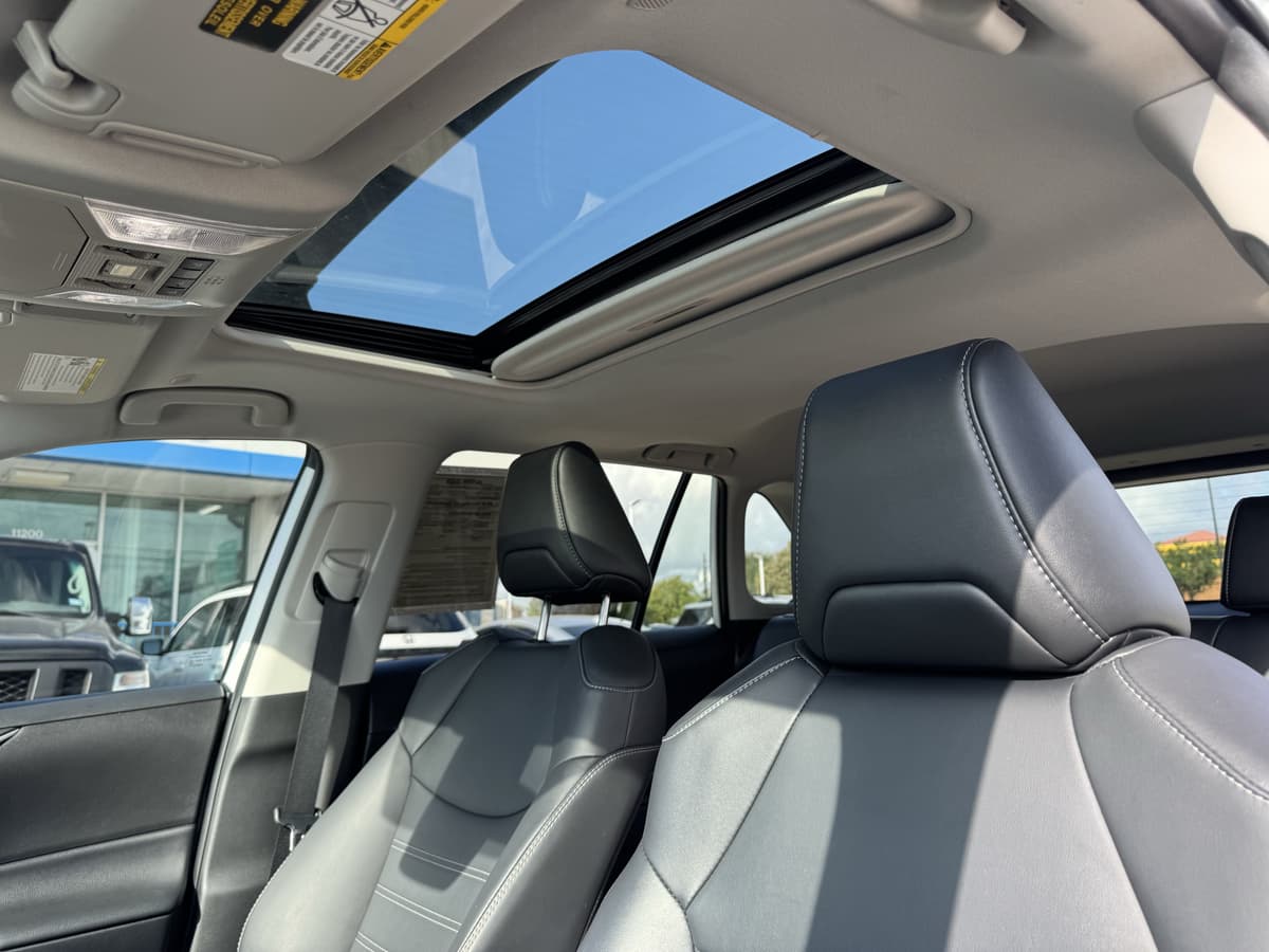 2025 Toyota RAV4 19