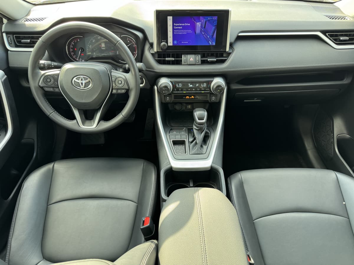 2025 Toyota RAV4 6