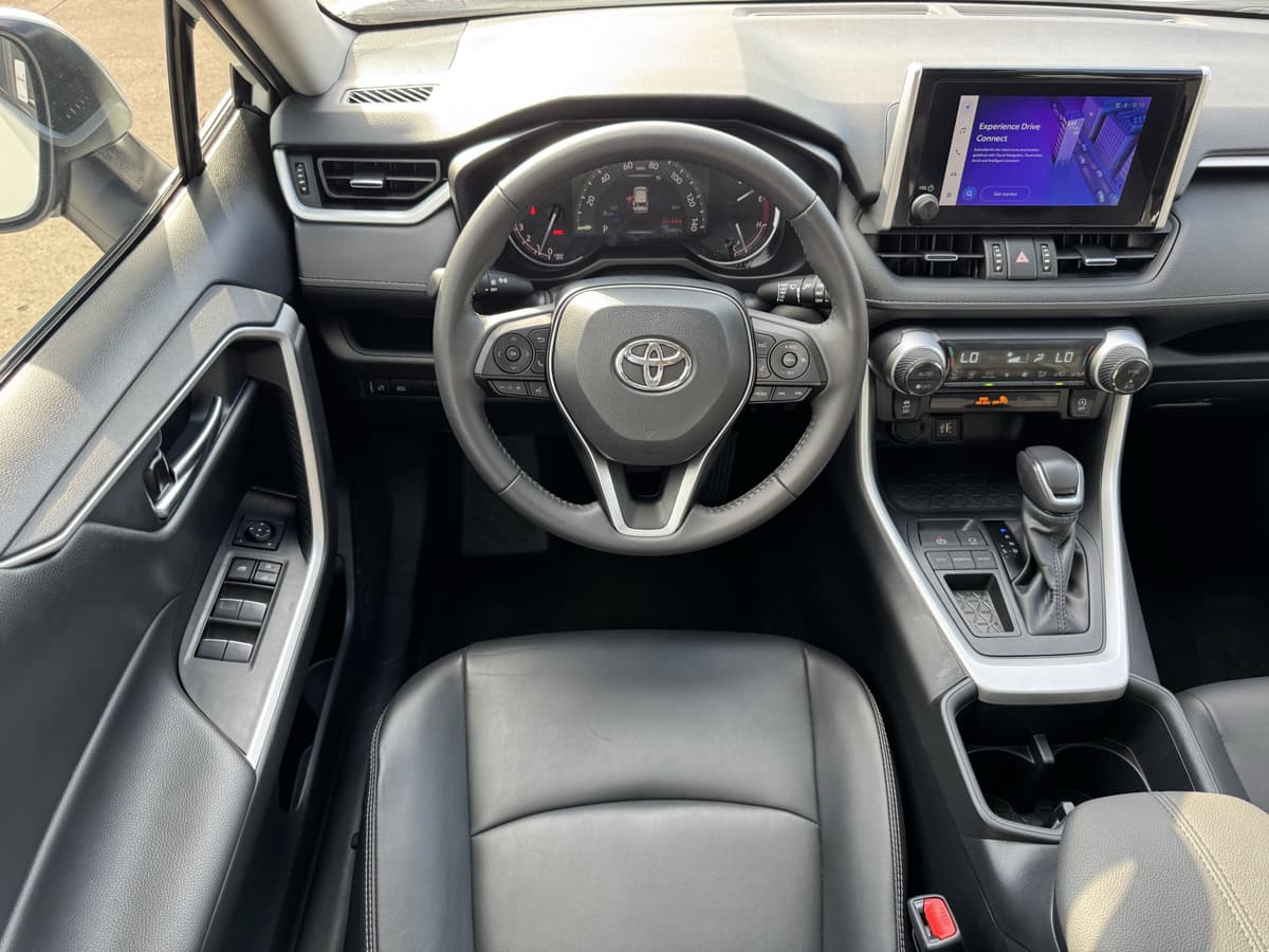 2025 Toyota RAV4 7