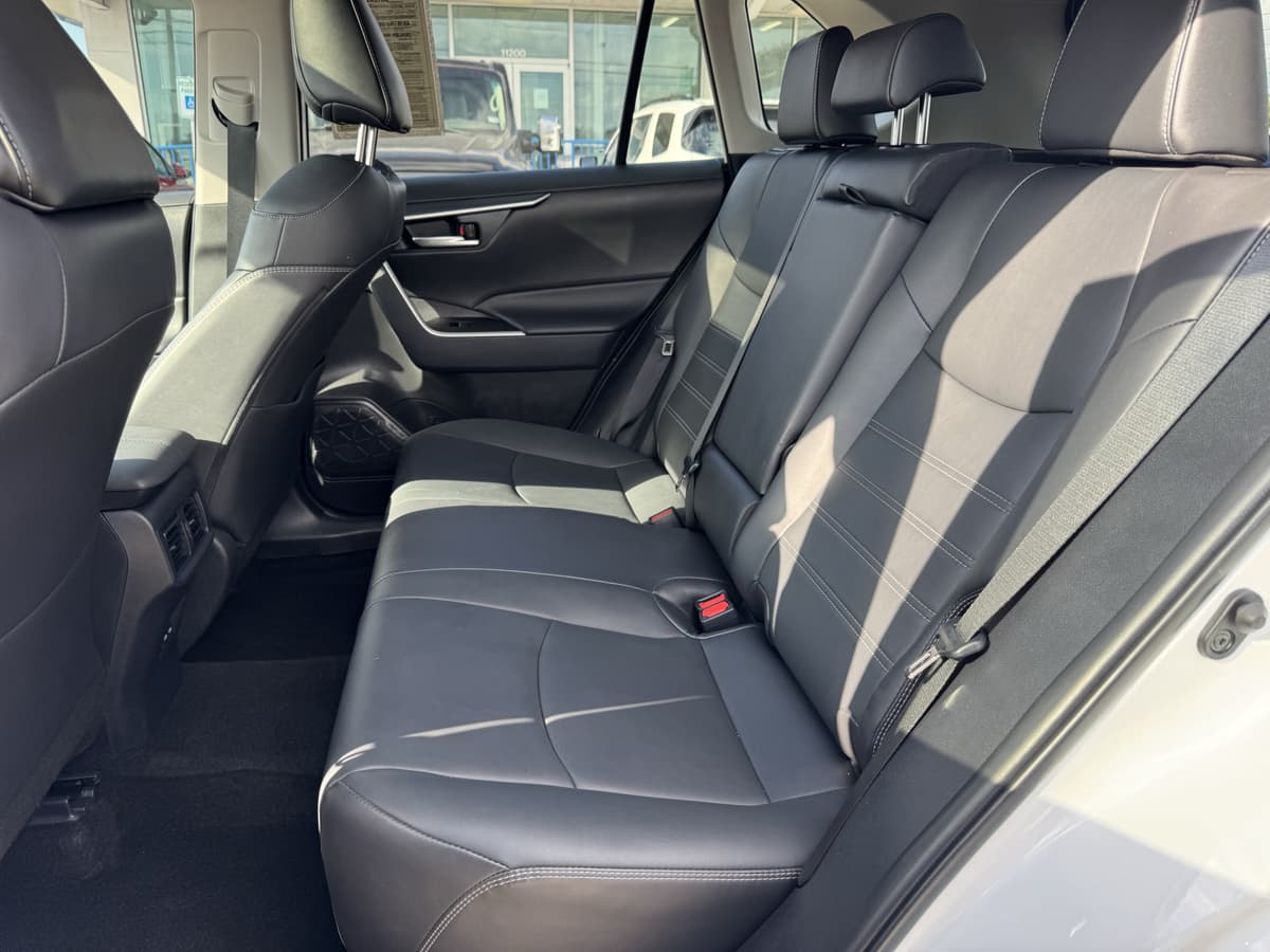 2025 Toyota RAV4 22