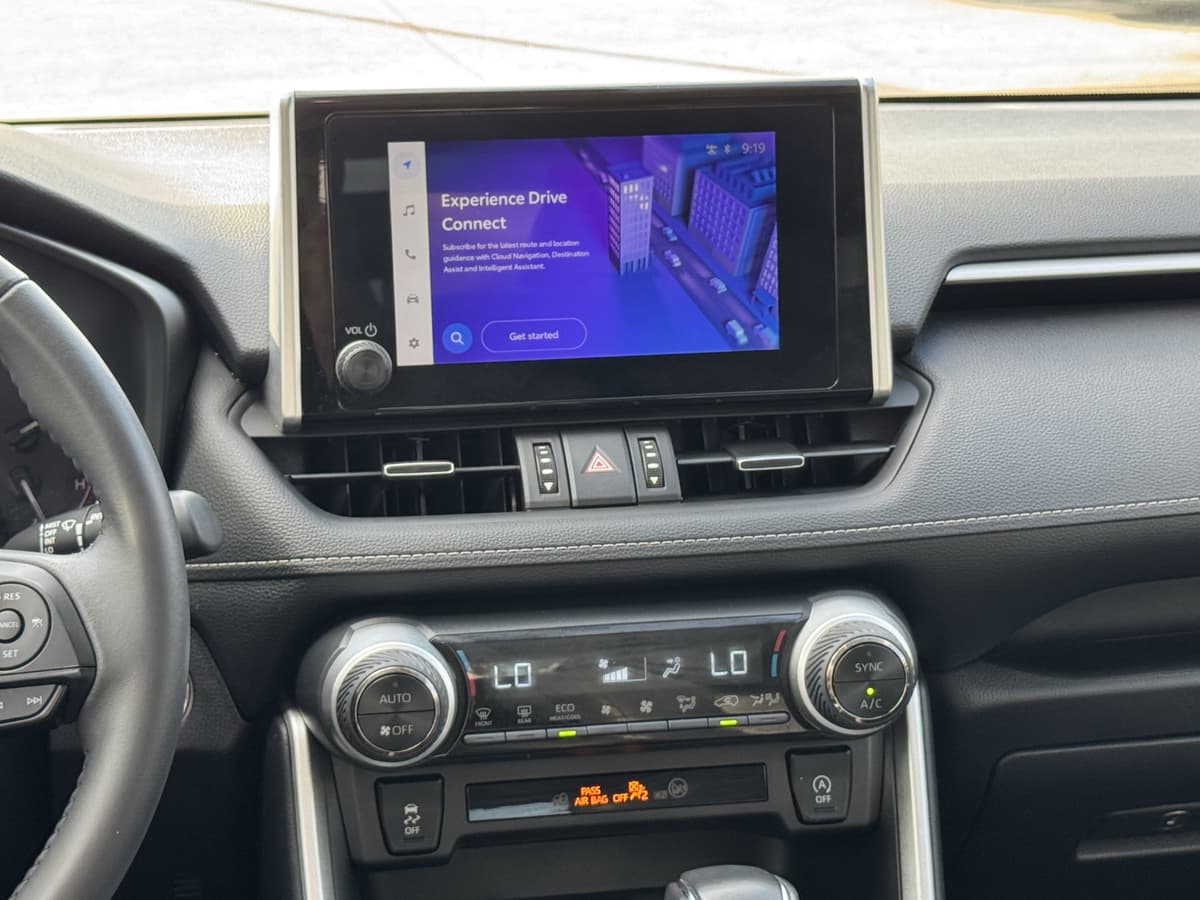 2025 Toyota RAV4 12