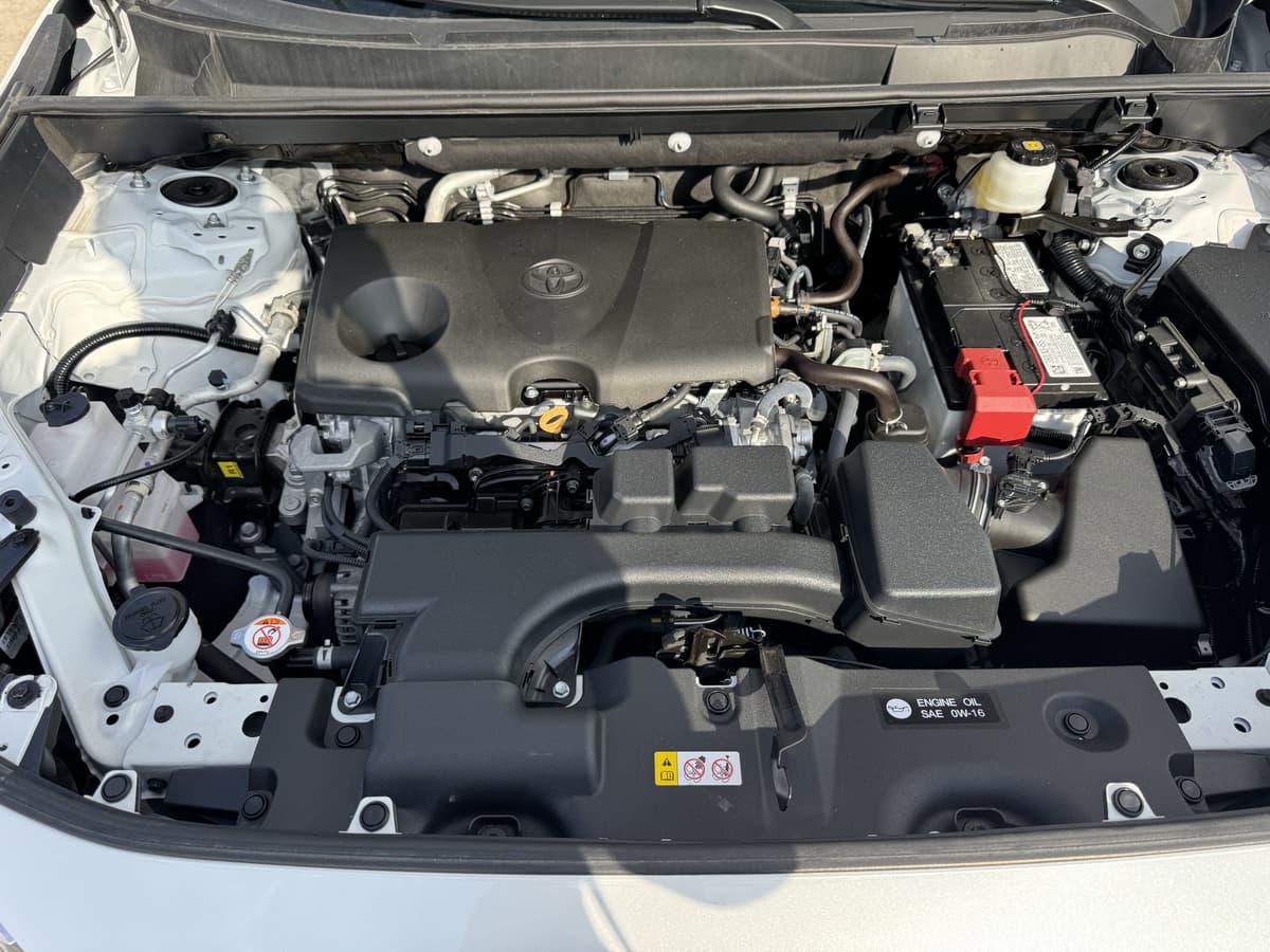 2025 Toyota RAV4 24