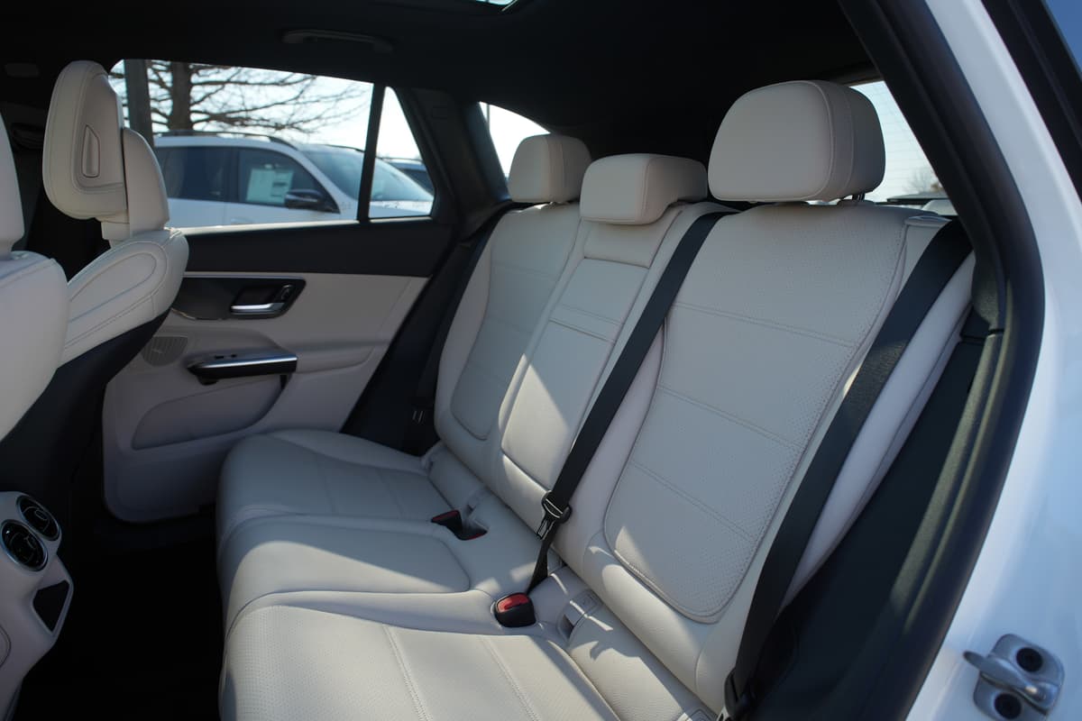 2026 Mercedes-Benz GLC 24