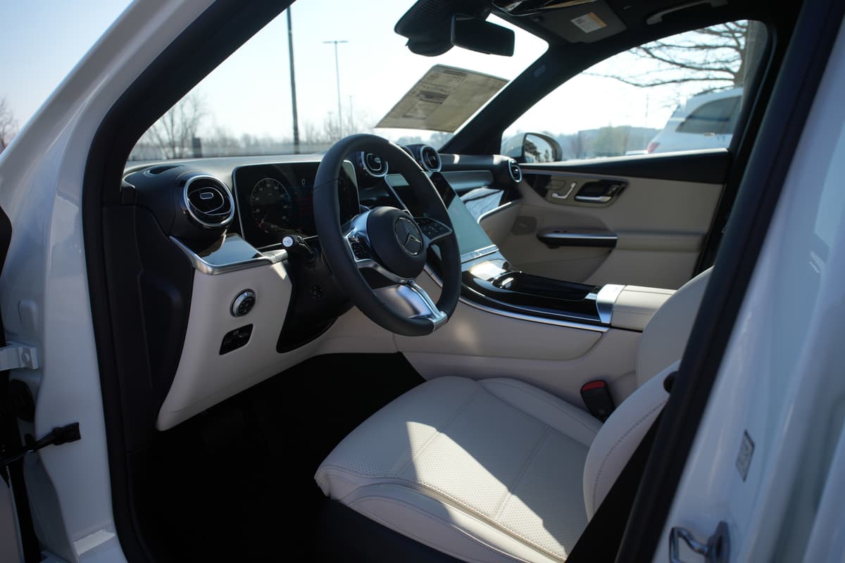 2026 Mercedes-Benz GLC 14