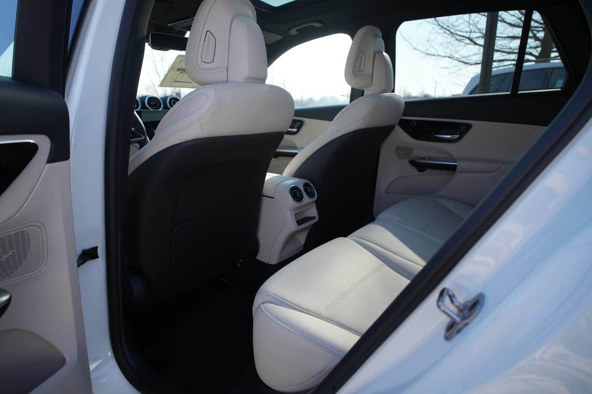 2026 Mercedes-Benz GLC 25