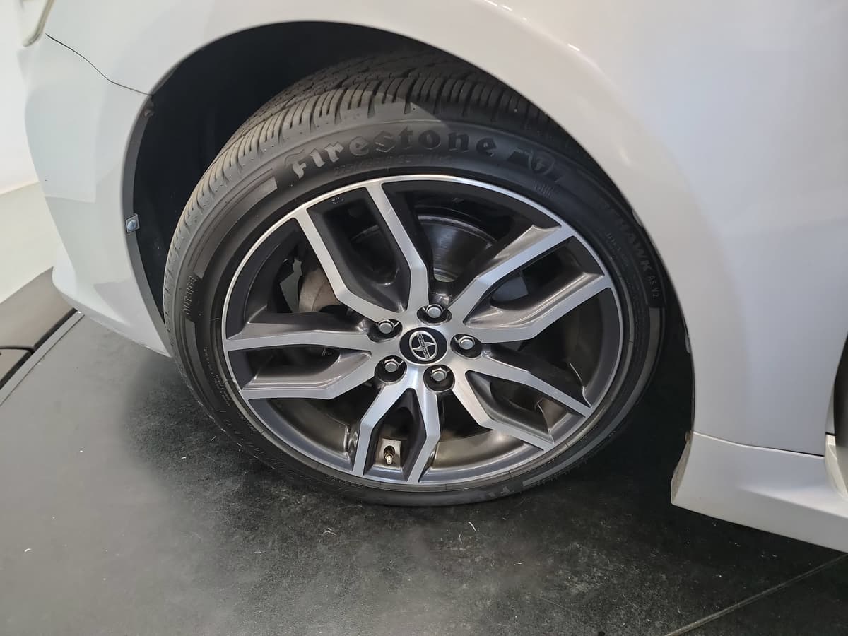 2014 Scion tC 26