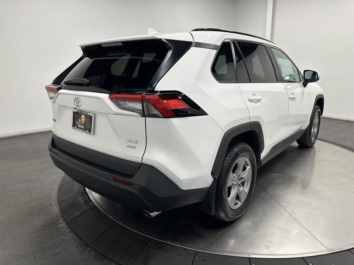 2025 Toyota RAV4 13