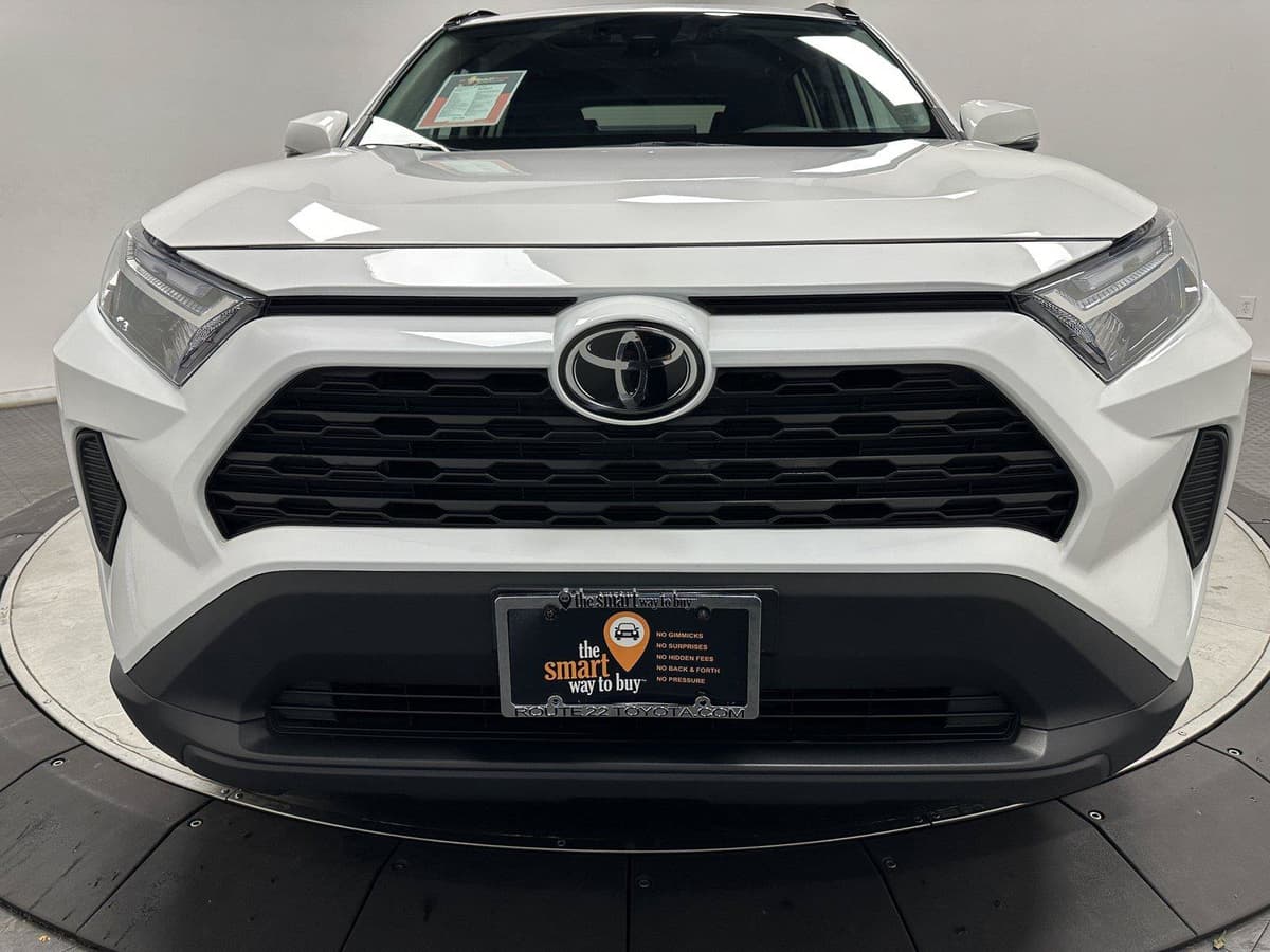 2025 Toyota RAV4 5