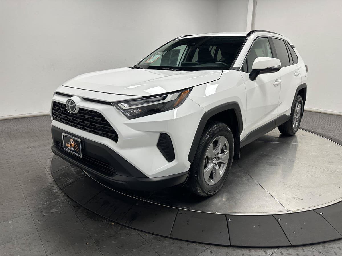 2025 Toyota RAV4 6