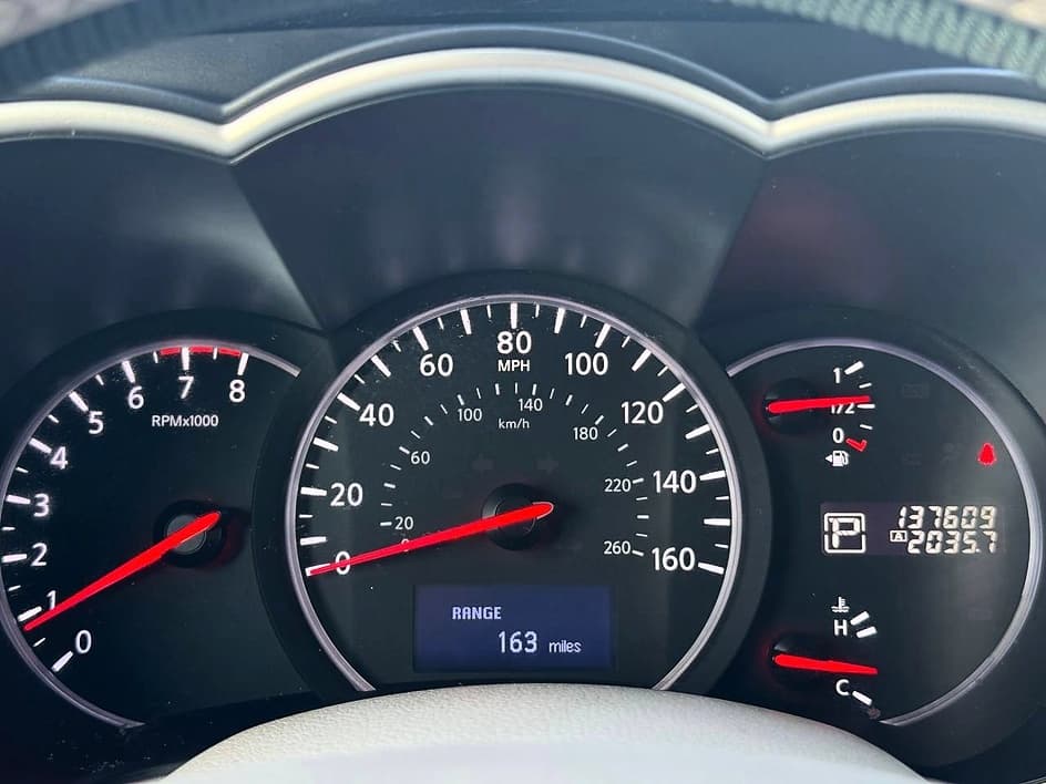2015 Nissan Quest 24