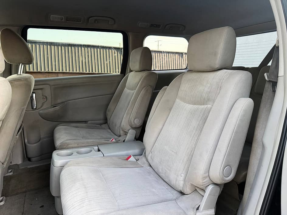 2015 Nissan Quest 16
