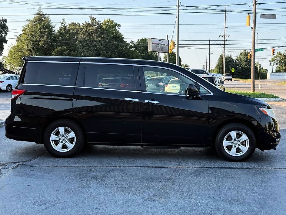 2015 Nissan Quest 5