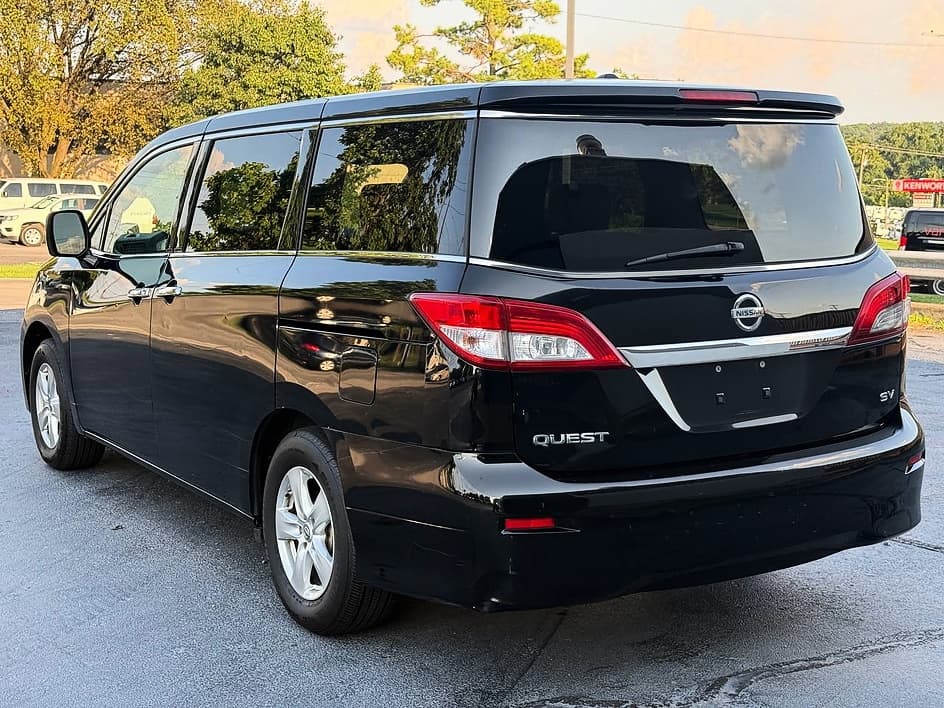 2015 Nissan Quest 10