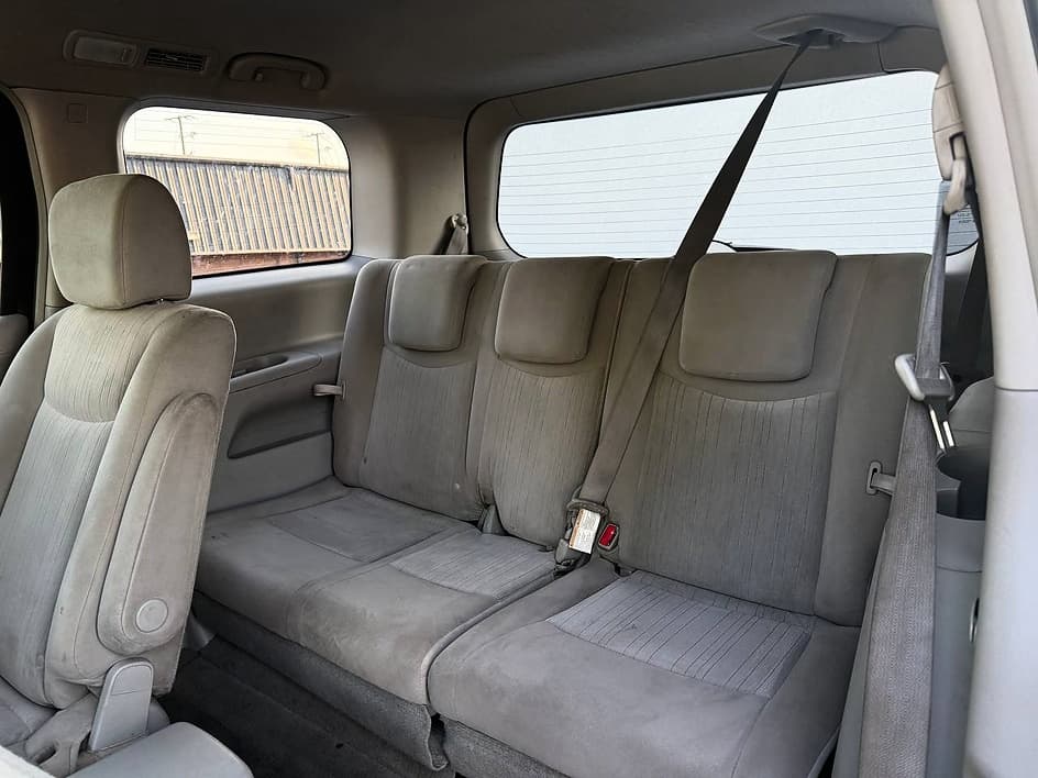 2015 Nissan Quest 17