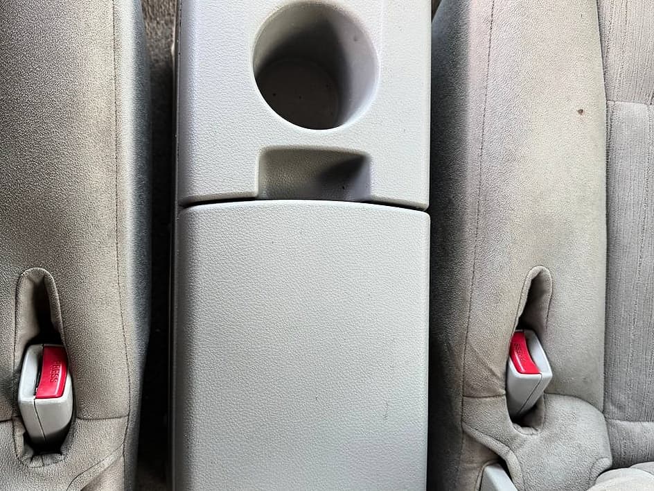 2015 Nissan Quest 32
