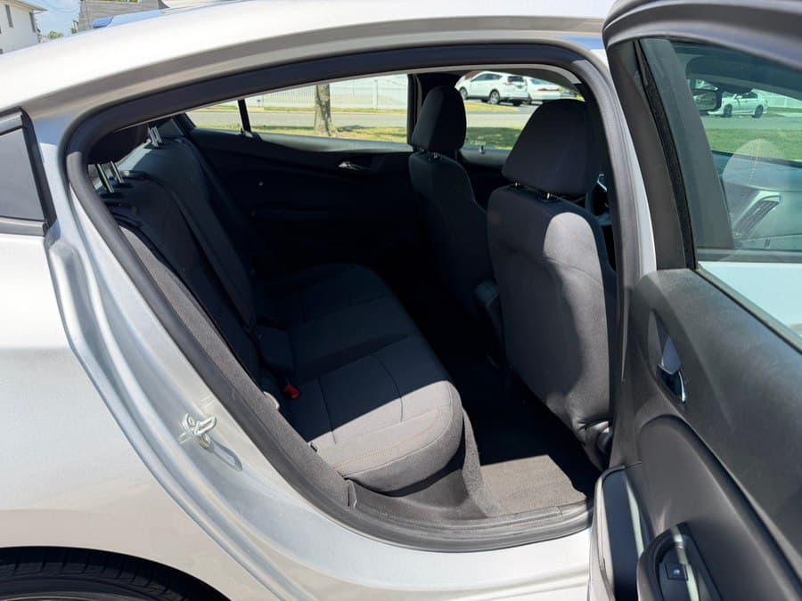 2019 Chevrolet Cruze 17