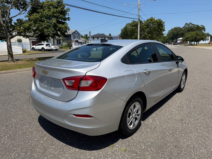 2019 Chevrolet Cruze 5
