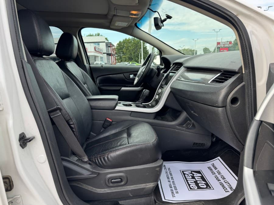 2014 Ford Edge 19
