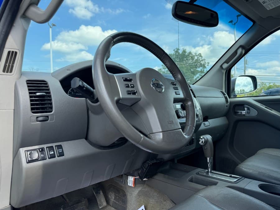 2014 Nissan Frontier 14