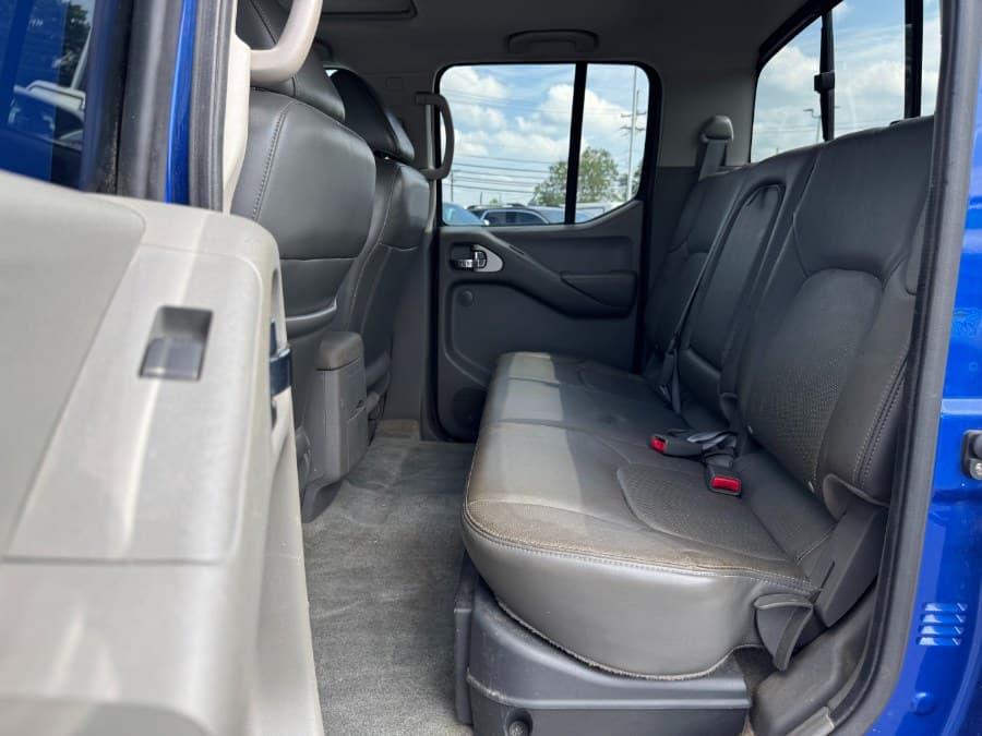 2014 Nissan Frontier 16