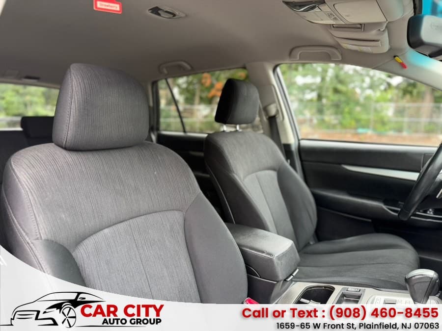 2014 Subaru Outback 26
