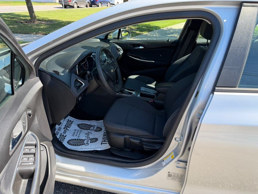 2019 Chevrolet Cruze 15