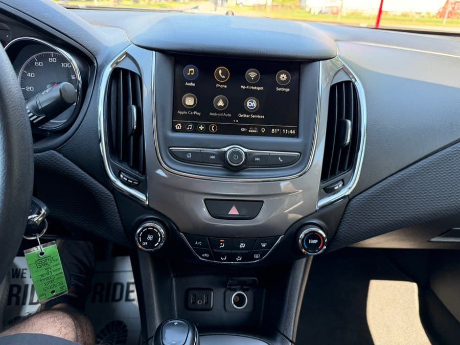 2019 Chevrolet Cruze 11