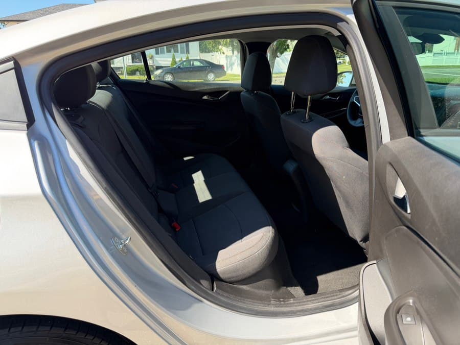 2019 Chevrolet Cruze 18